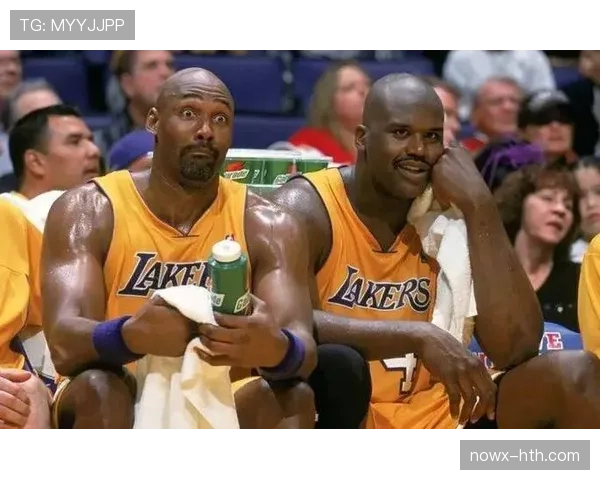 卡里姆·阿布杜尔-贾巴尔低位单打数据领先奥尼尔展现统治力